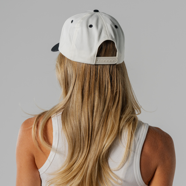 The HydroJug Hat P8